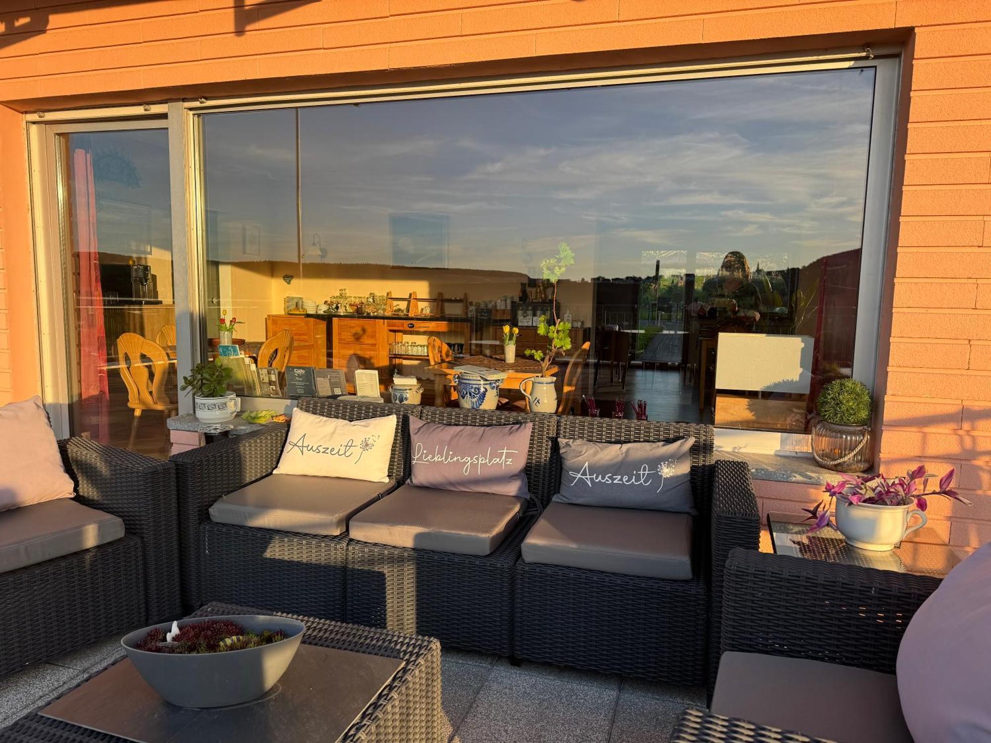Weingut Tiliahof Bed & Breakfast Brauneberg Luaran gambar